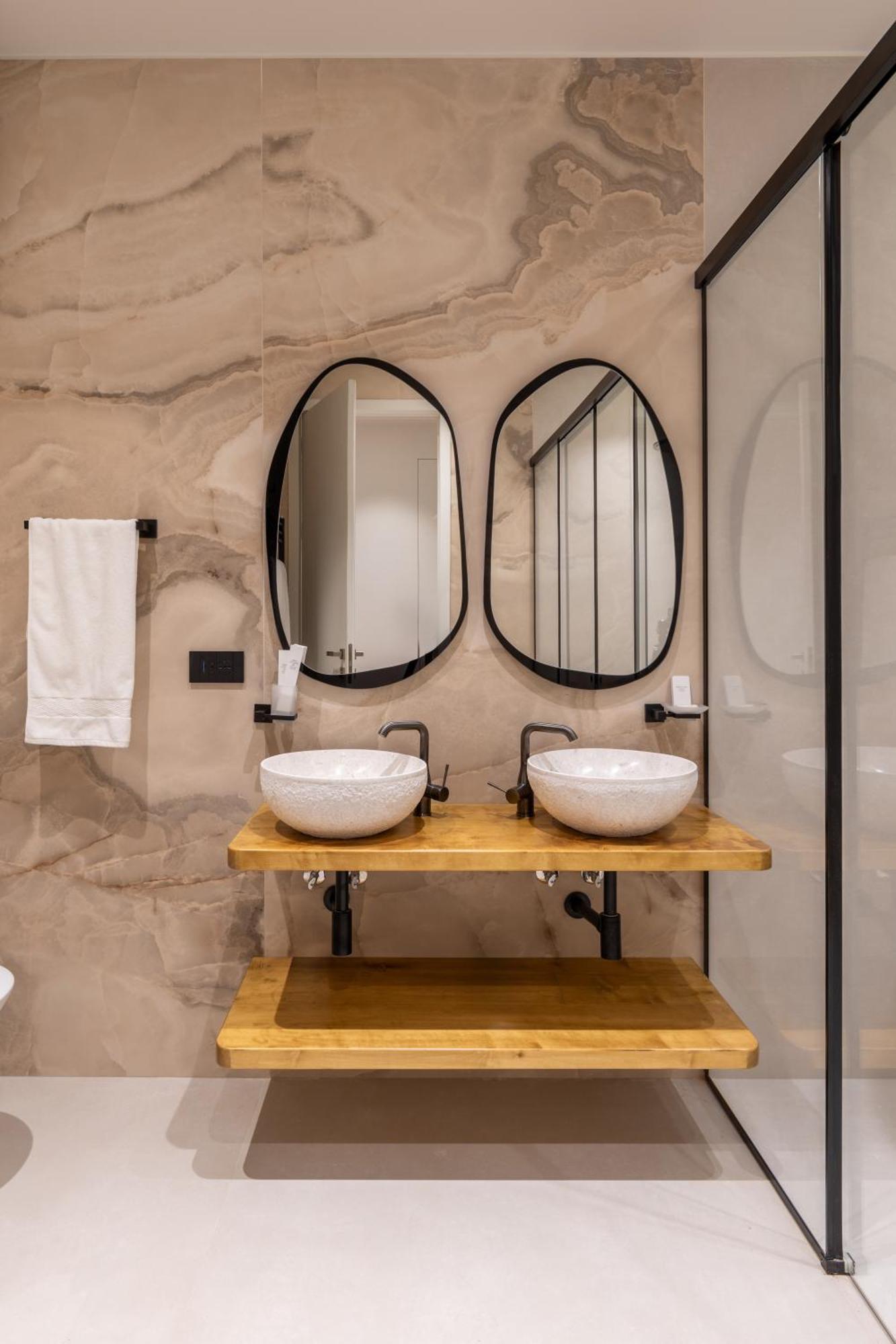 Vater Selected Apartment